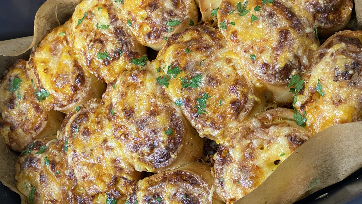 Cheesy garlic swirls